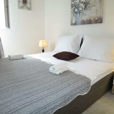 Milica * Rogoznica (Sibenik-Knin)